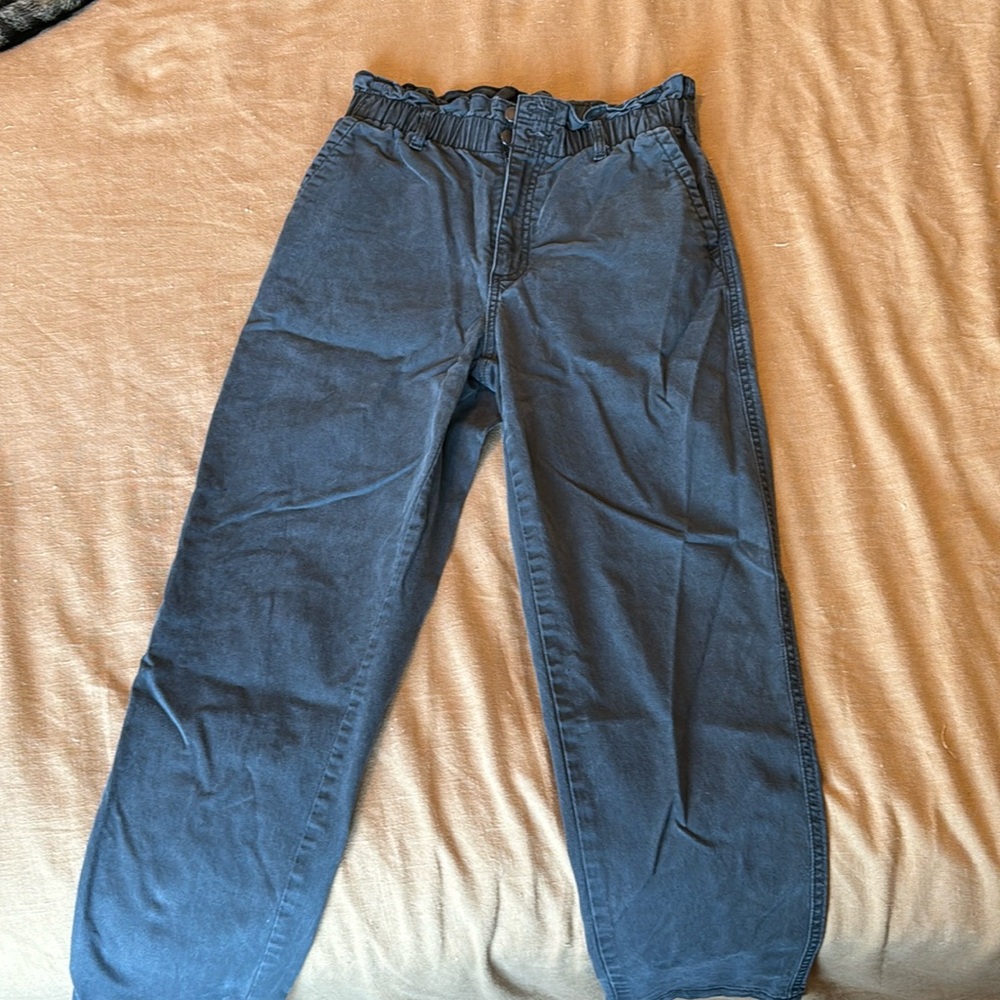 Women’s pants/jeans size 6